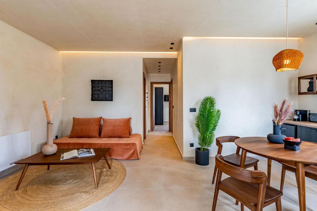 Peranosa The Residency Aparthotel Agios Georgios  Buitenkant foto
